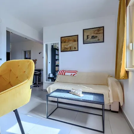 Barbara By Interhome Apartman Karpinjan